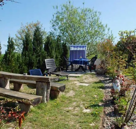 Grosses Mit Terrasse Am Granitzwald ホームステイ